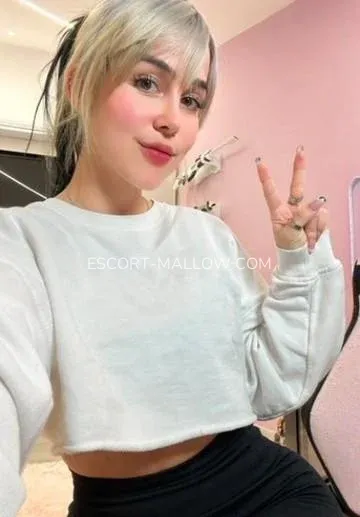 Escort Mallow Märta — 9