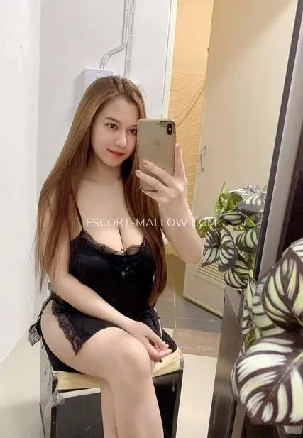 Escort Mallow Lindsey — 3