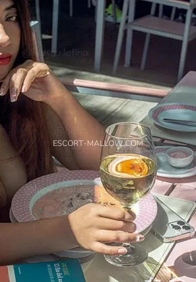 Escort Mallow Selena — 4