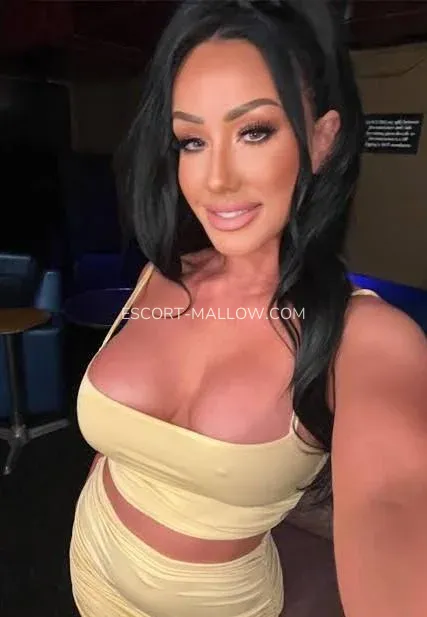 Escort Mallow Sonja — 4