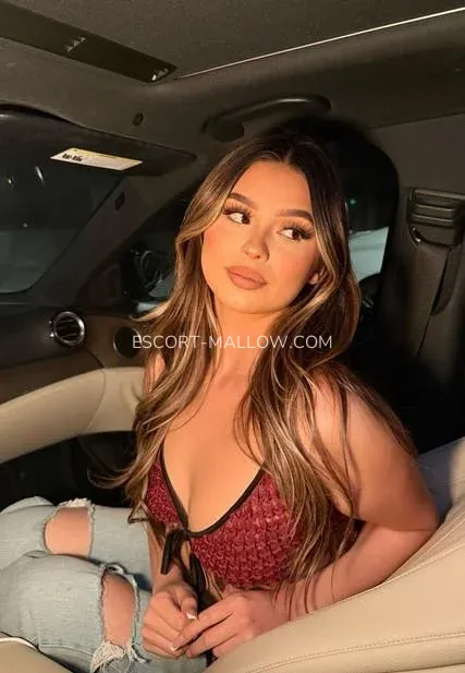Escort Mallow Breanna — 8