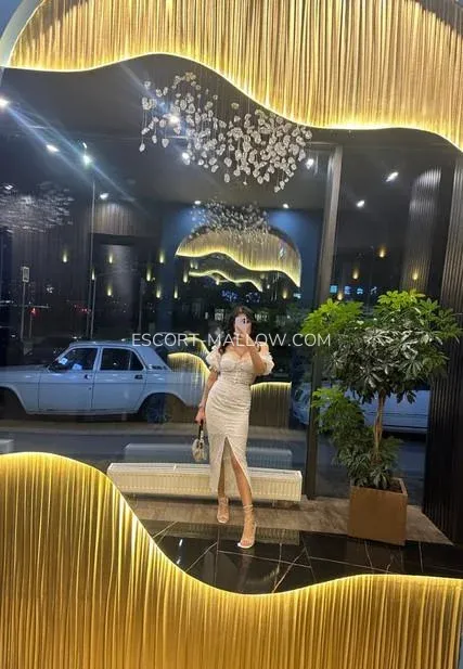 Escort Mallow Ingrid — 1