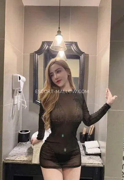 Escort Mallow Susanne — 3