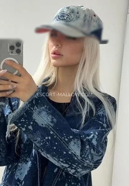 Escort Mallow Ann-marie — 1